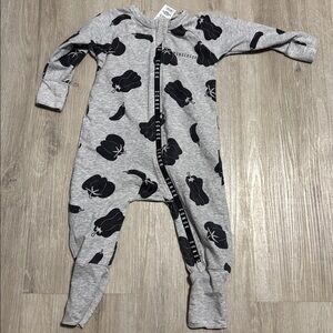 Bonds Gray Baby Onesie with Black Pepper Print